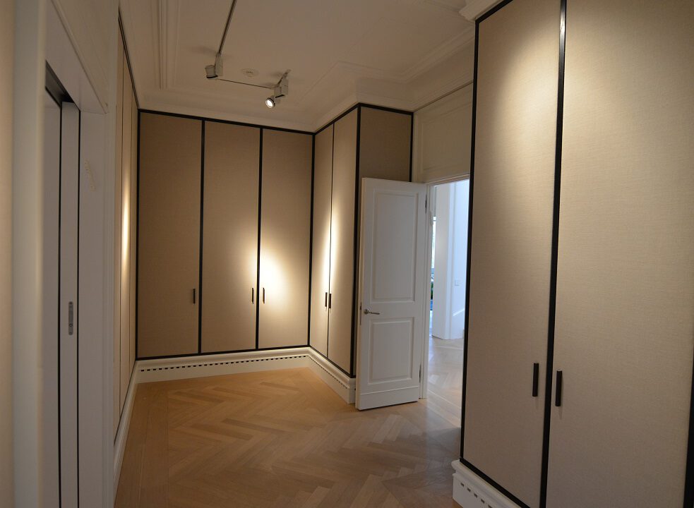 DRESSING M